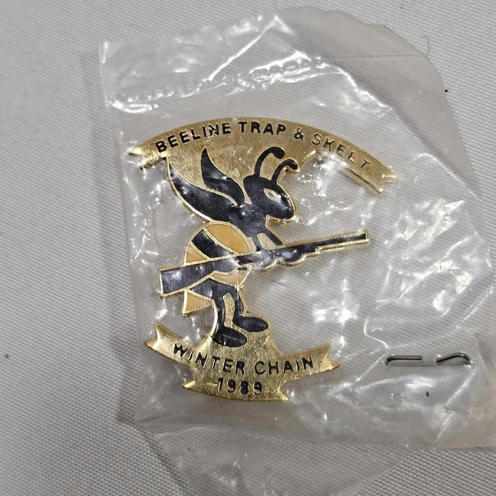 Vintage Enamal Beeline Bee Line Trap And Skeet Shoot Winter Chain 1989 Pin